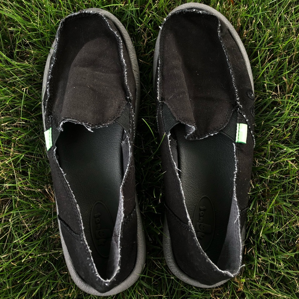 Size 8 Women Sanuks